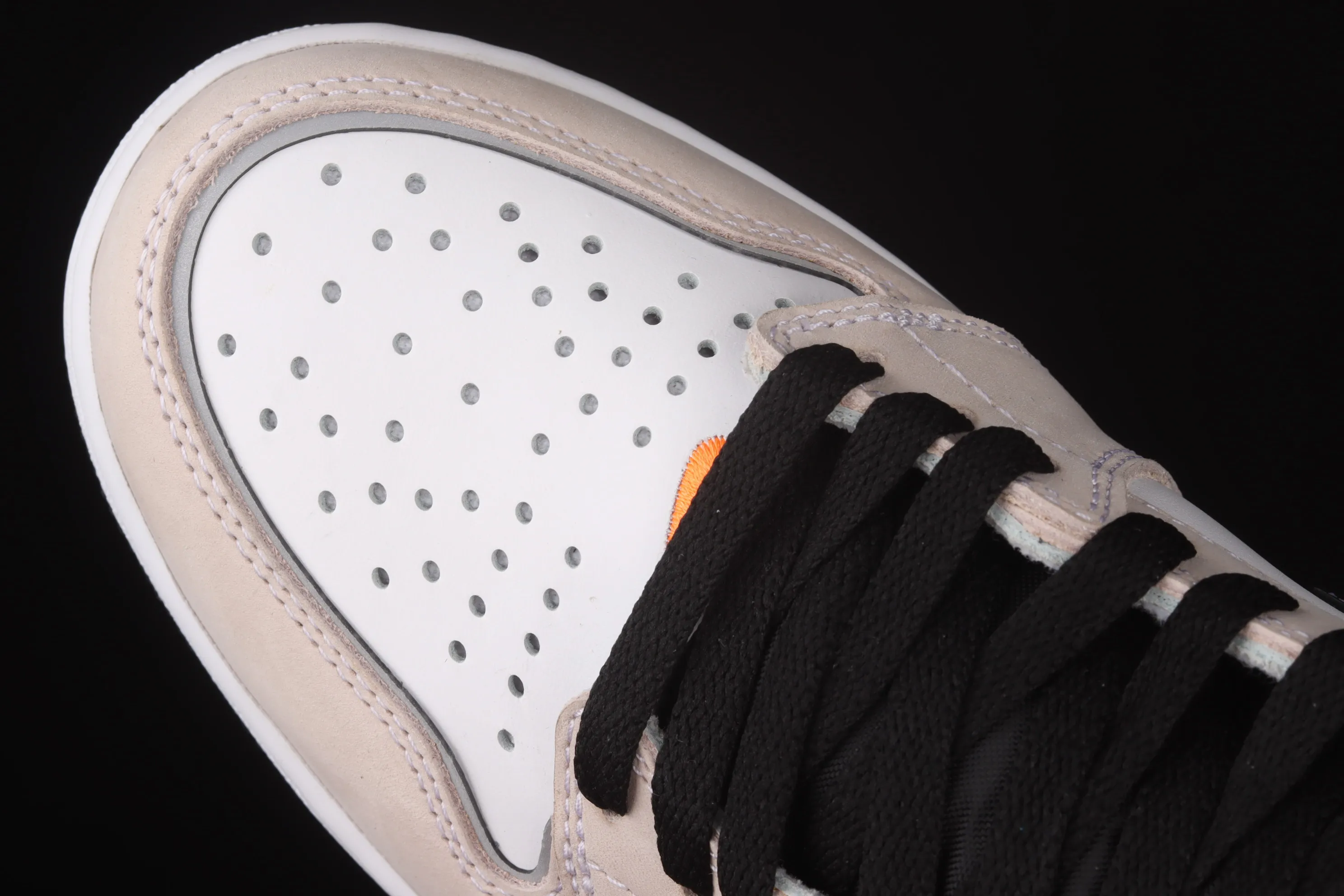 All categories Air Jordan Jordan series basketball shoes Air Jordan 1 High Pure original version Air Jordan 1 High OG Pro "Total Orange" AJ1 Joe 13M blue and white stitching high-top basketball shoes DC6515-100